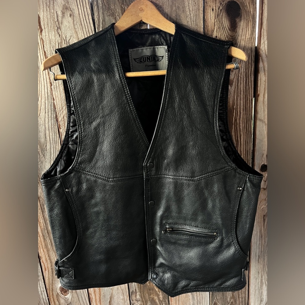 Unik Black Leather Vest